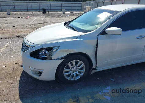 2015 Nissan Altima 2.5 S from USA, damaged, VIN 1N4AL3AP7FN906558